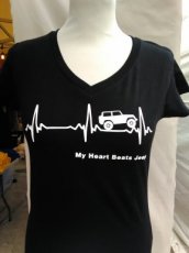 T-shirt V-hals Heart Beat - Black T-shirt V-hals Heart Beat - Black